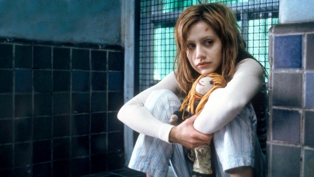 Sakın konuşma izle